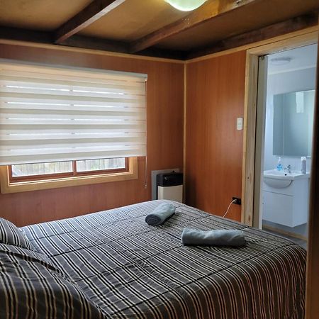 פורטו נטאלס Hostal Traveltour El Campesino מראה חיצוני תמונה